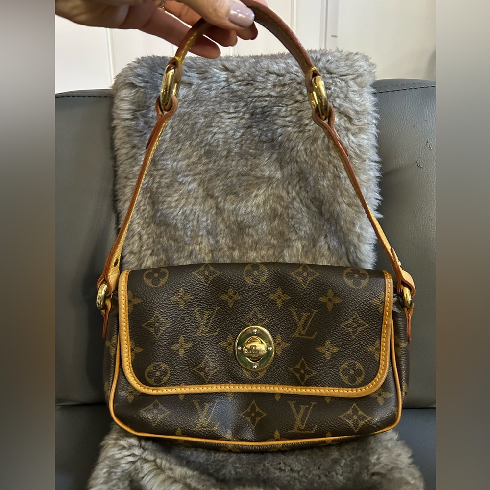 Louis Vuitton TIKAL Monogram Shoulder Bag - Picture 10 of 14